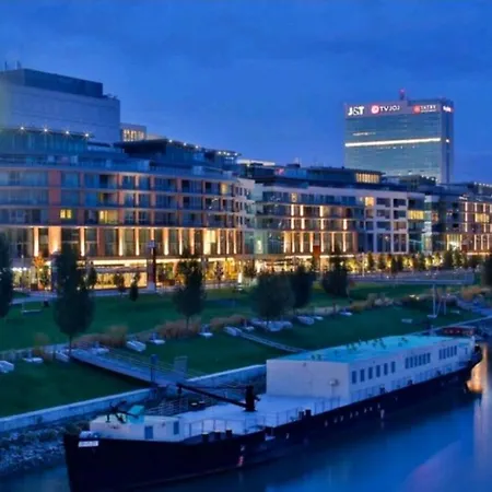 Panoramaview/26Thfloor!/Luxury Apartment Bratislava Exterior photo